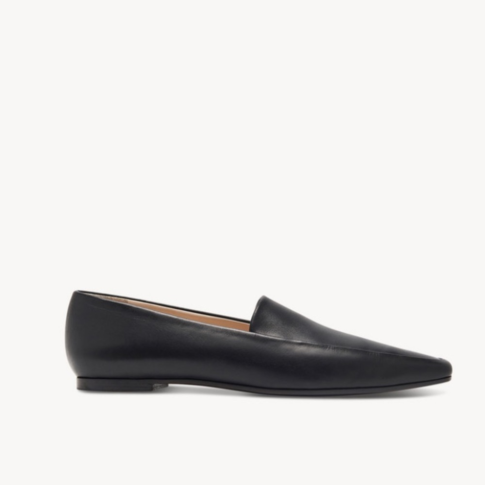 The Row Minimal Loafer in Leather Black Size 37